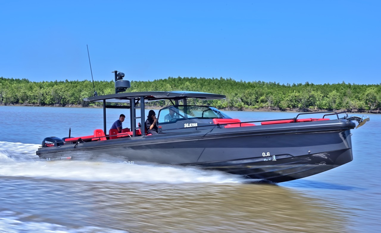 cho-thue-thuyen-dua-brabush shadow 800 cho-thue-thuyen-dua-brabush shadow 800